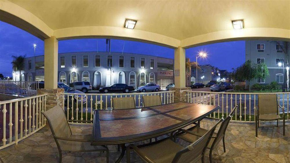 Candlewood Suites Lax Hawthorne By Ihg Екстериор снимка